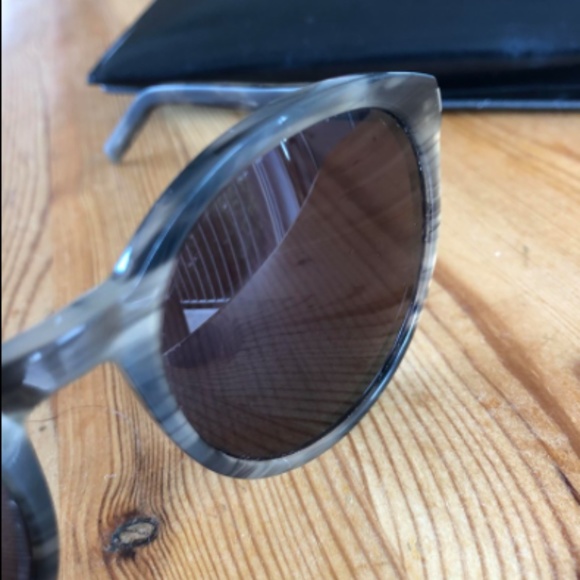 Yves St Laurent Classic 6 Sunglasses Grey